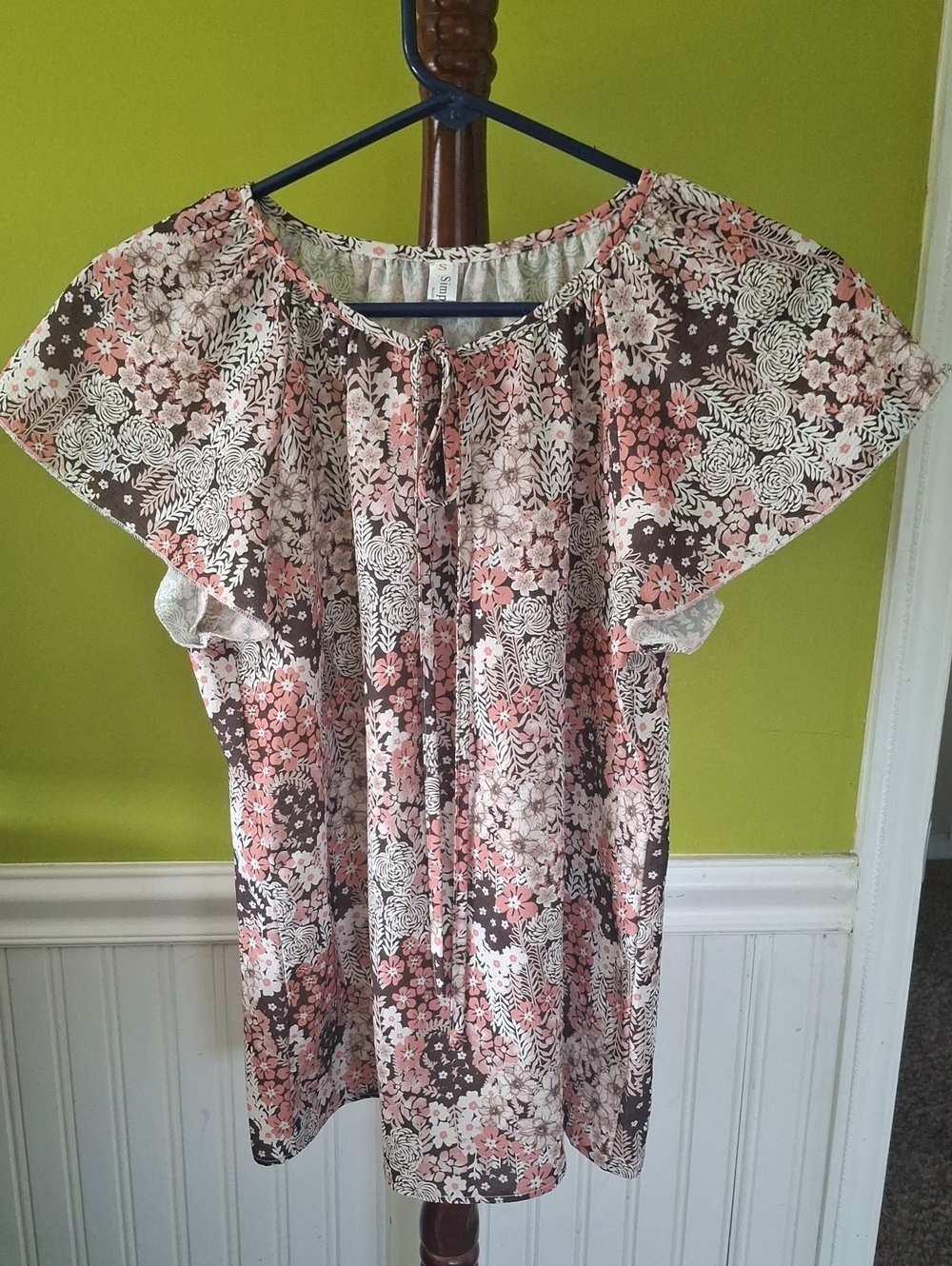 Women's Floral Flutter Sleeve Blouse in Pink and Brown